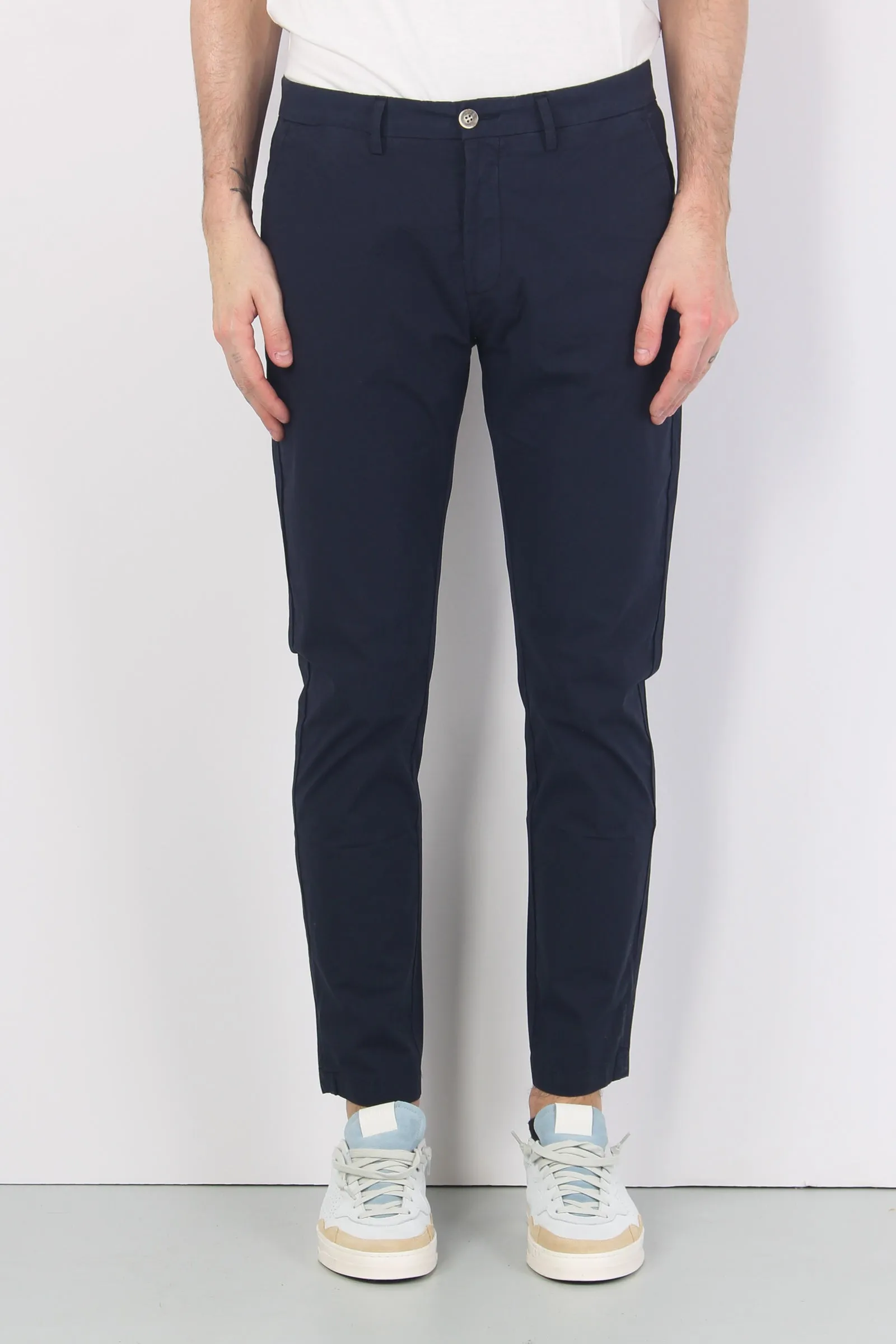 Chino Leggero Navy