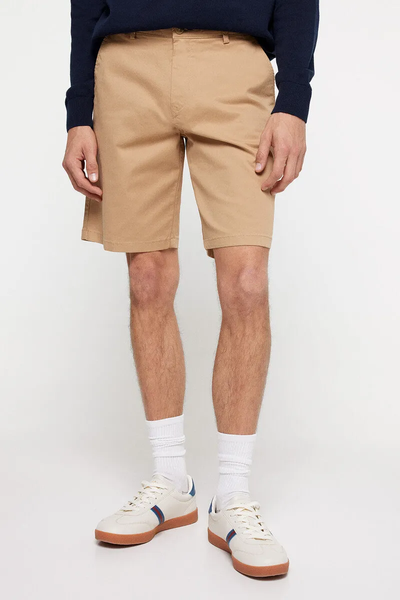 Coloured comfort fit Bermuda shorts - Beige