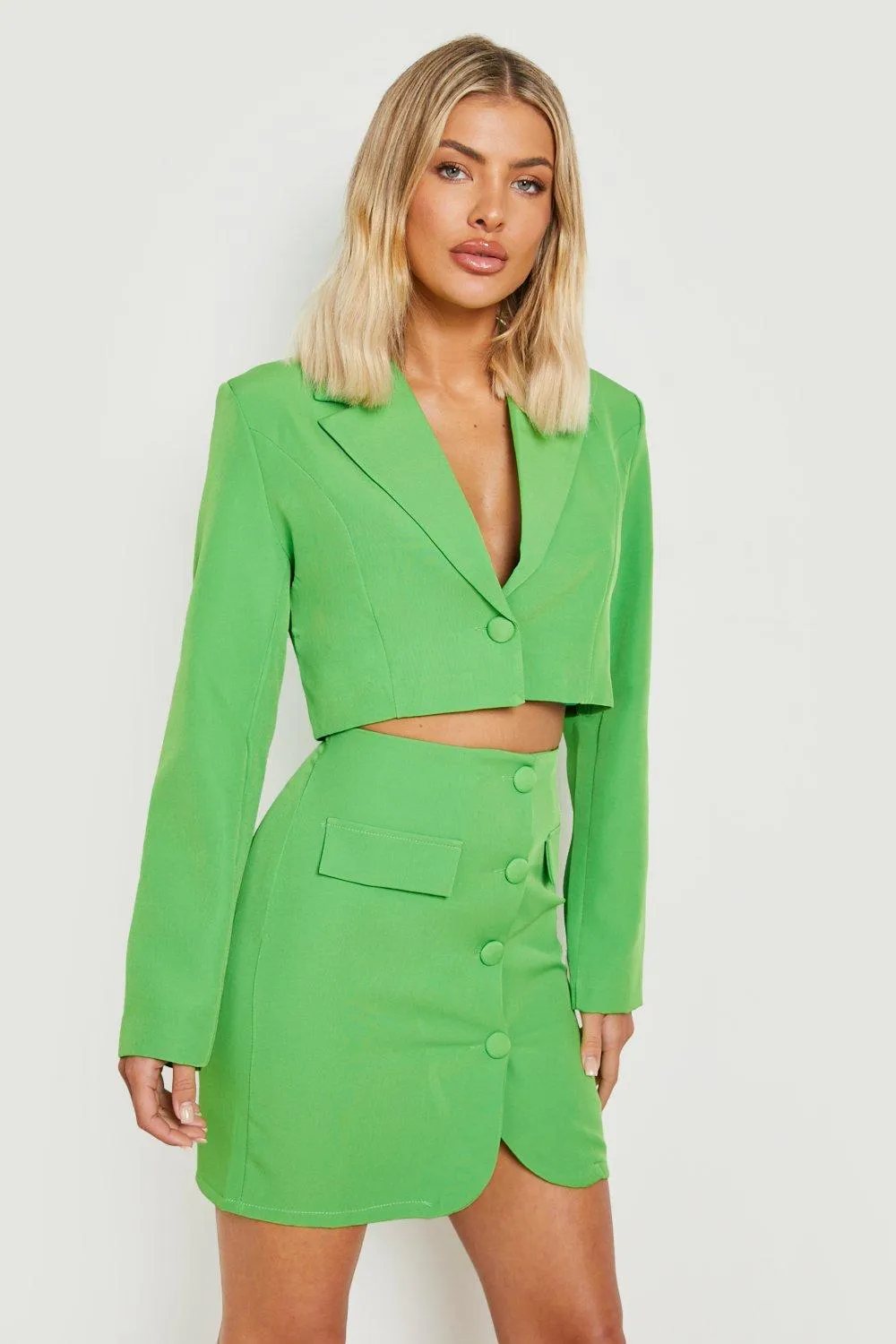 Cropped Fitted Tailored Blazer