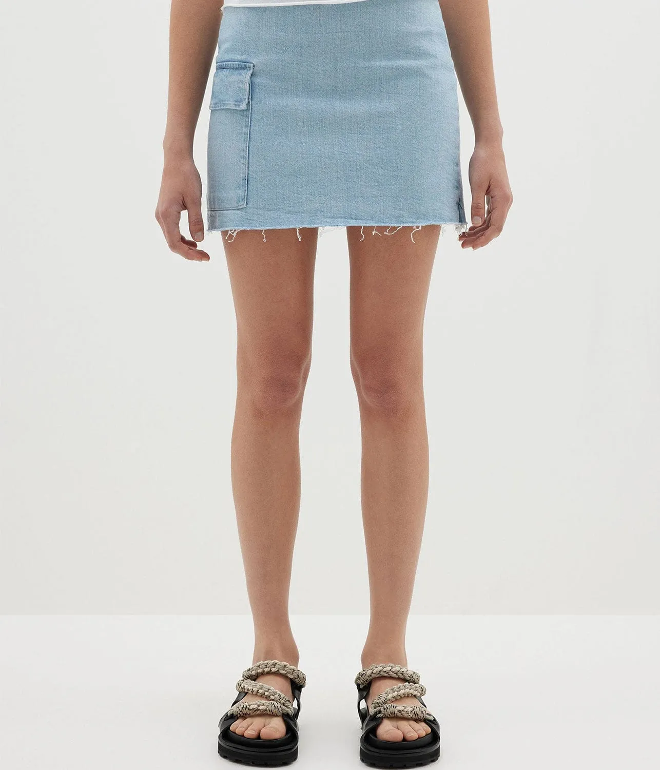 DENIM UTILITY MINI SKIRT- LIGHT VINTAGE