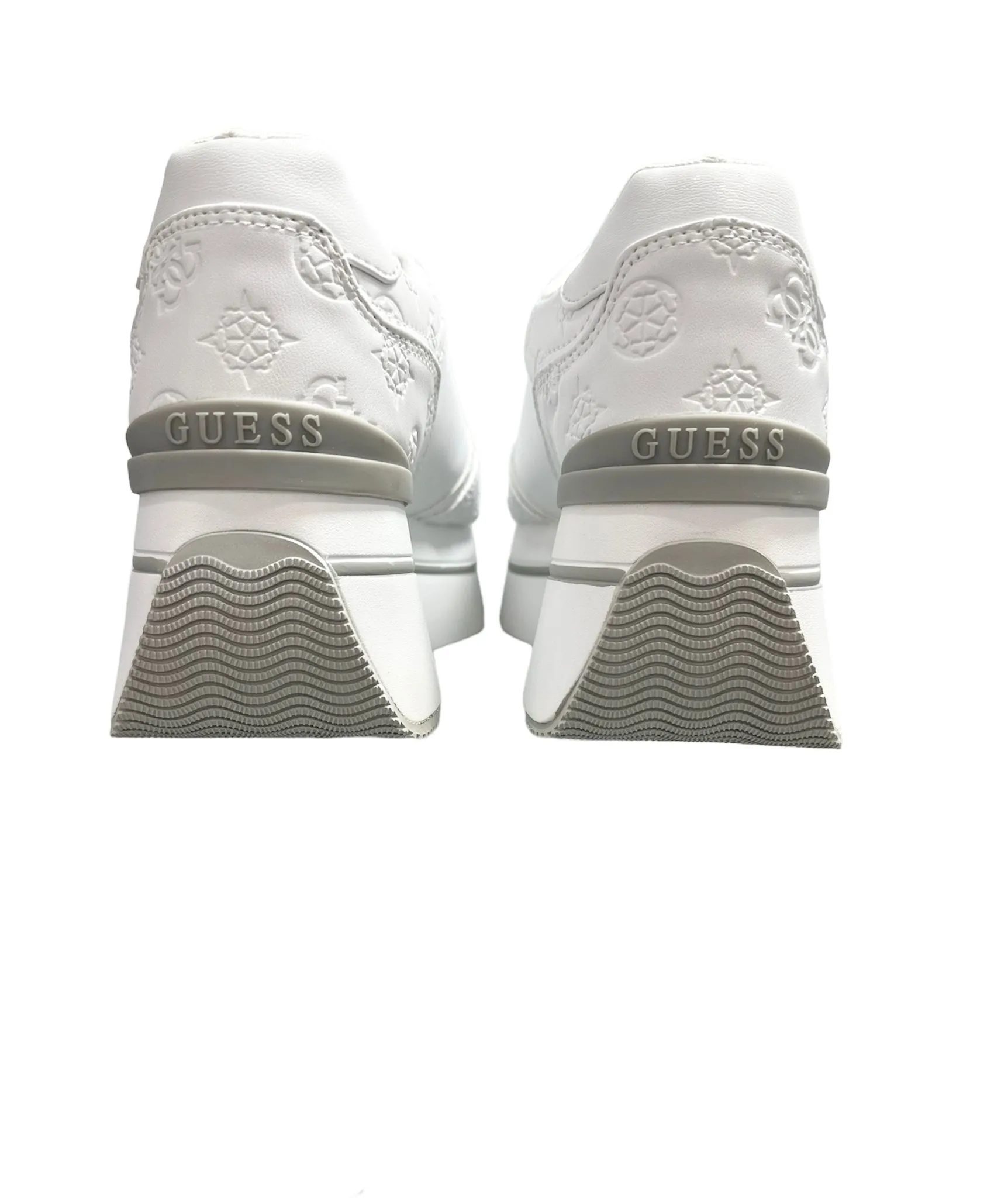 Guess Sneaker donna Articolo FLPCAMFAL12