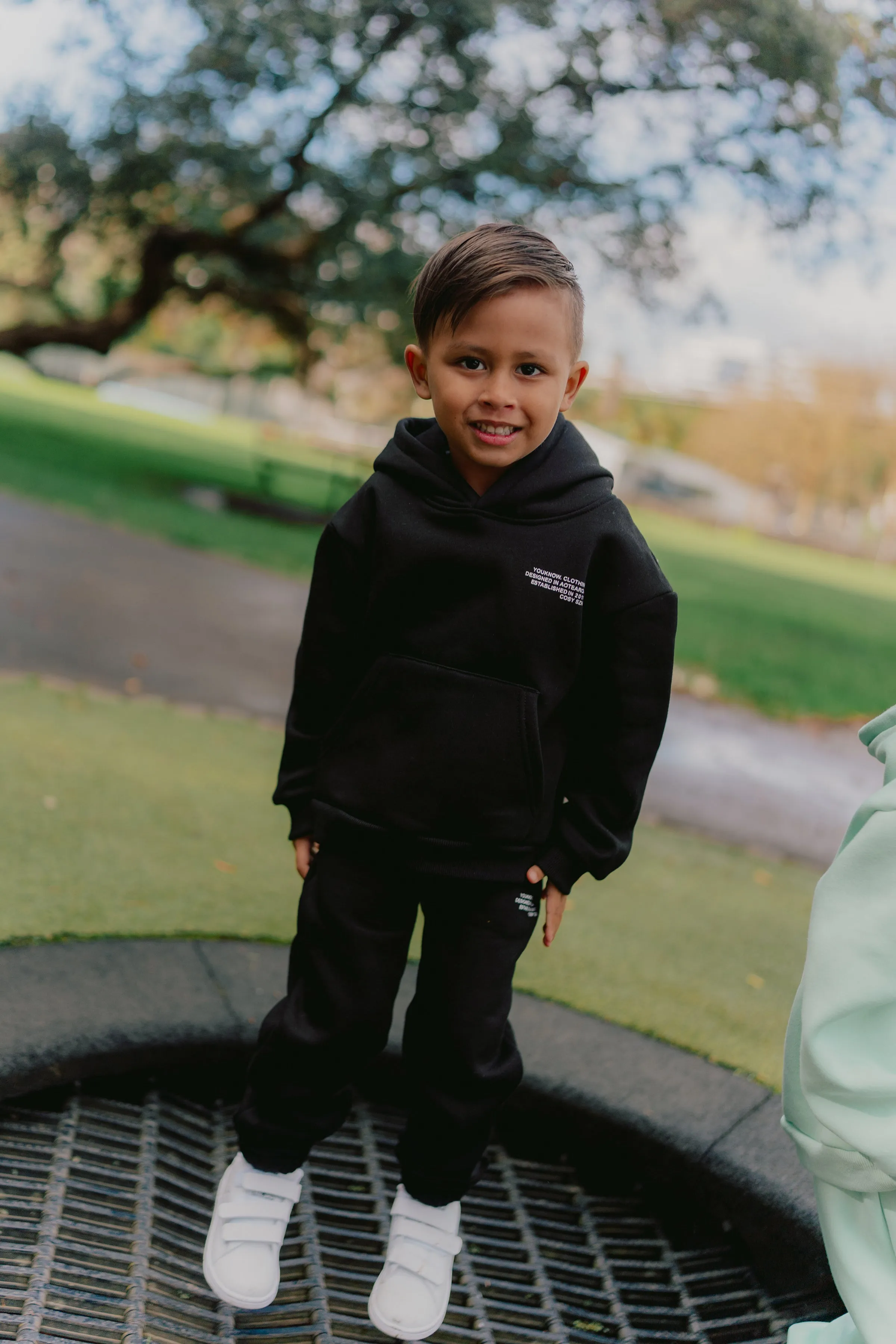 KIDS COSYSZN HOODIE | BLACK