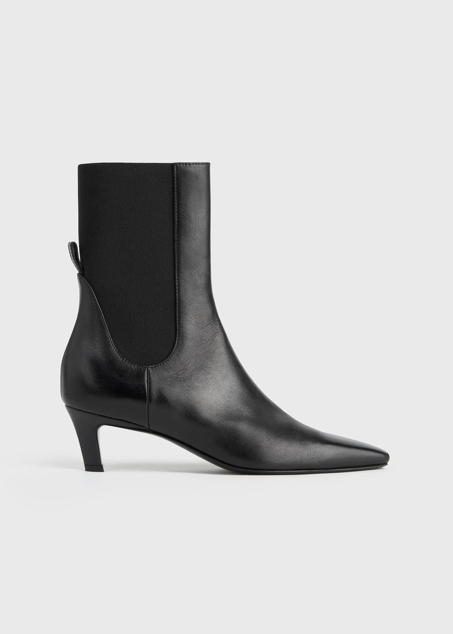 Leather mid-heel boots black