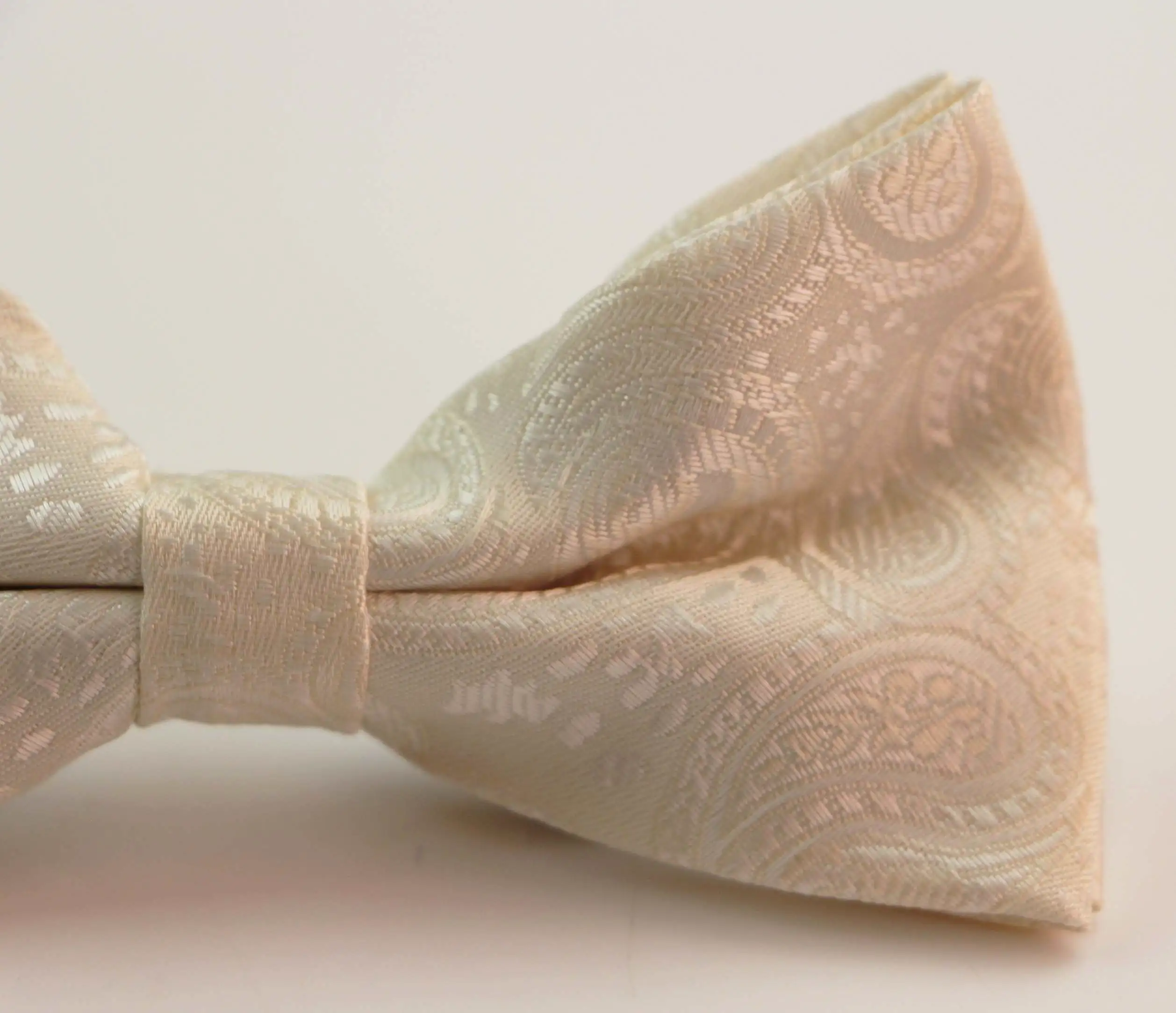 Mens Cream Ivory White Paisley Pattern Bow Tie